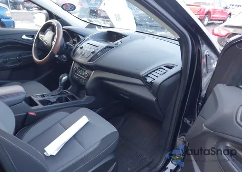 2018 Ford Escape Se из США, поврежденный, VIN 1FMCU9GD4JUC00612